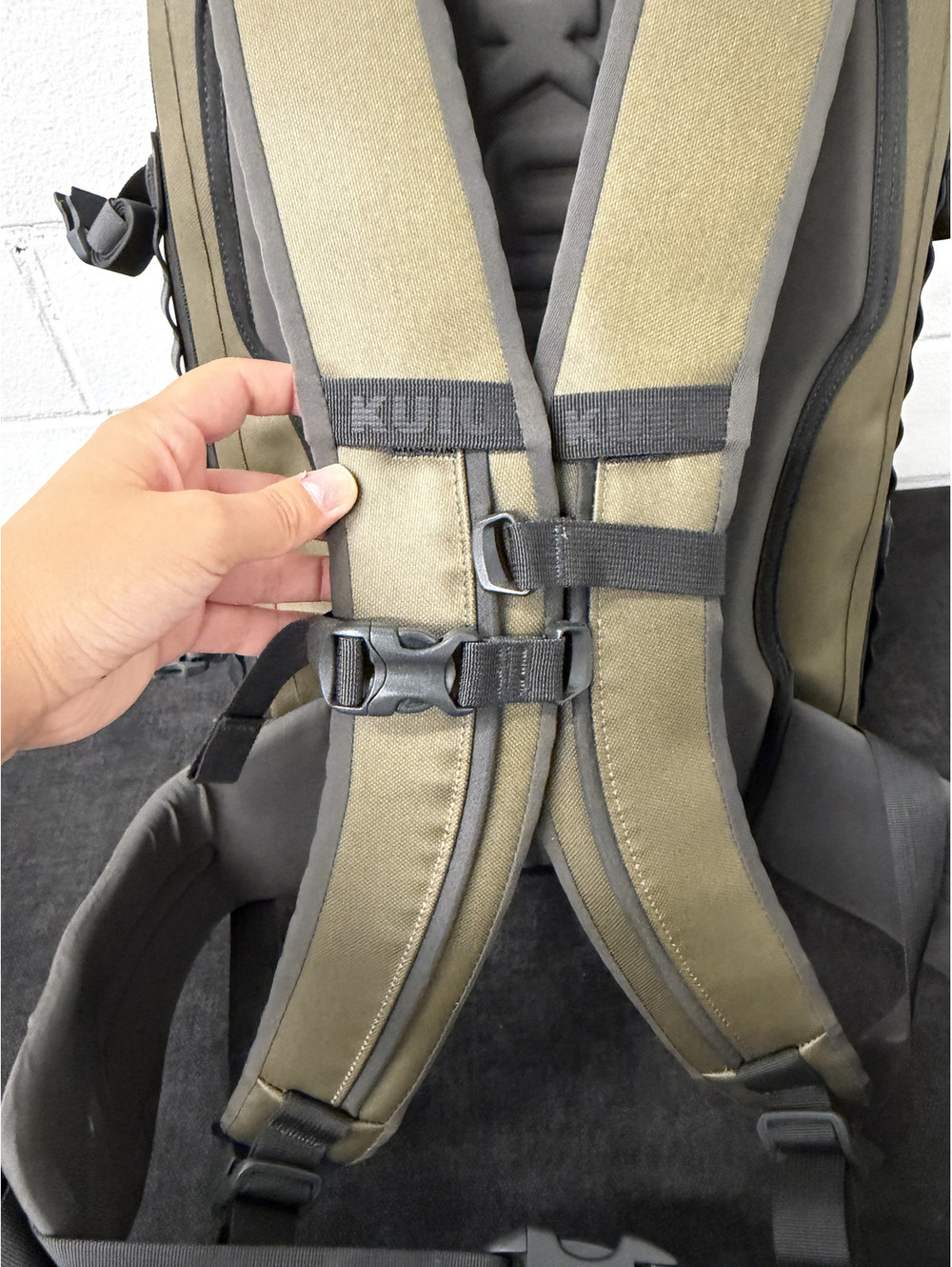 Kuiu Backpack with Padded Straps and Durable Zipper Closure - Picture 4 of 11
